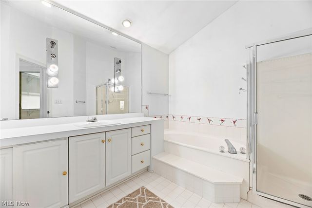 447 Armante Court, Akron, OH 44313