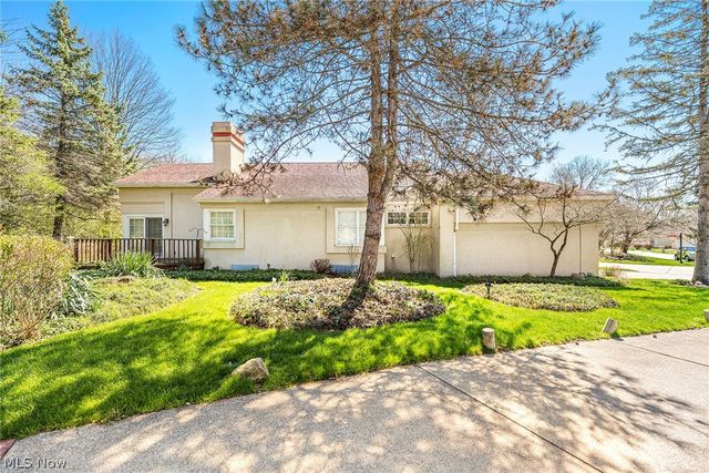 447 Armante Court, Akron, OH 44313