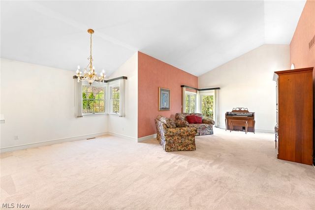 447 Armante Court, Akron, OH 44313