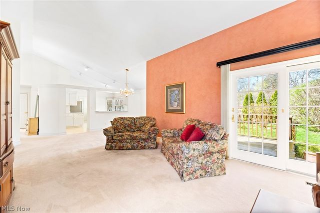 447 Armante Court, Akron, OH 44313