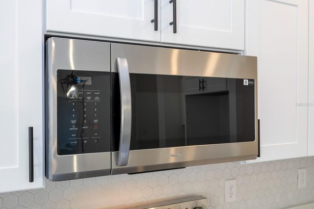 1129 EDINBURGH STREET, North Port, FL 34288