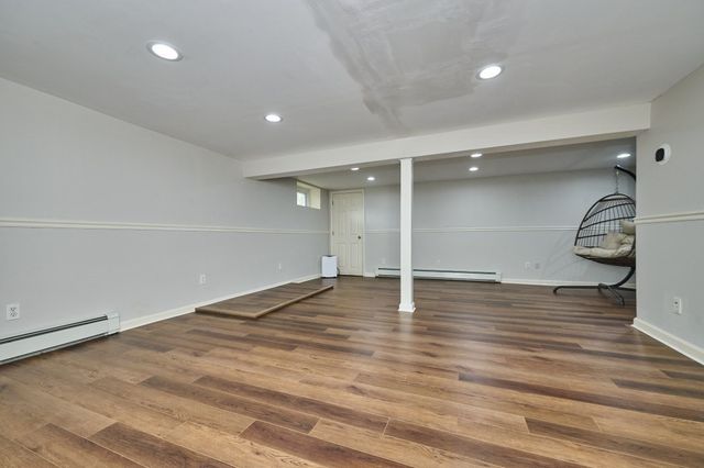 13 Forbes Ave, Burlington, MA 01803