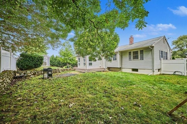 13 Forbes Ave, Burlington, MA 01803