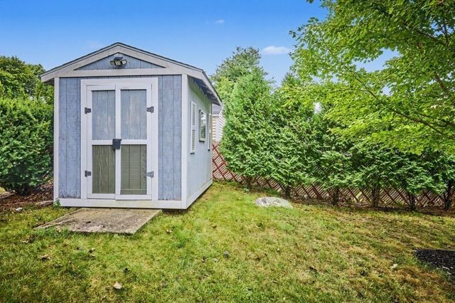 13 Forbes Ave, Burlington, MA 01803