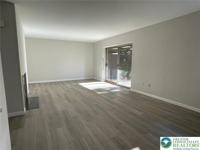 328 Carver Drive A, Bethlehem City, PA 18017