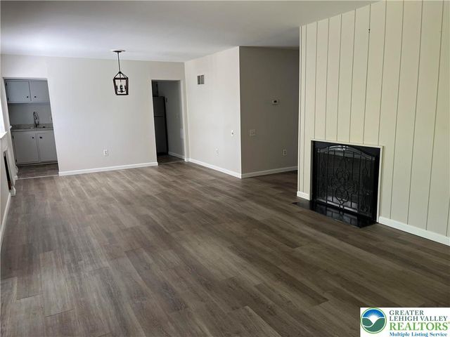 328 Carver Drive A, Bethlehem City, PA 18017