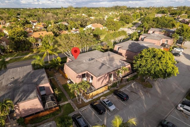 7780 Courtyard Run, Boca Raton, FL 33433