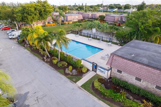 7780 Courtyard Run, Boca Raton, FL 33433