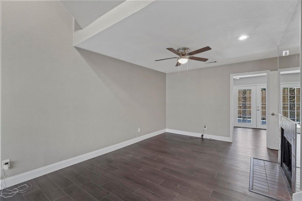 1444 Weiler Boulevard, Fort Worth, TX 76112 — photo 3