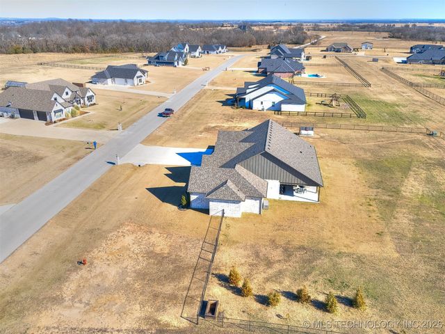 29424 E 104th Street S, Coweta, OK 74429