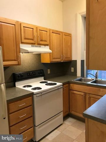 1330 DERRY ST, Harrisburg, PA 17104