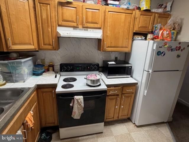 1330 DERRY ST, Harrisburg, PA 17104