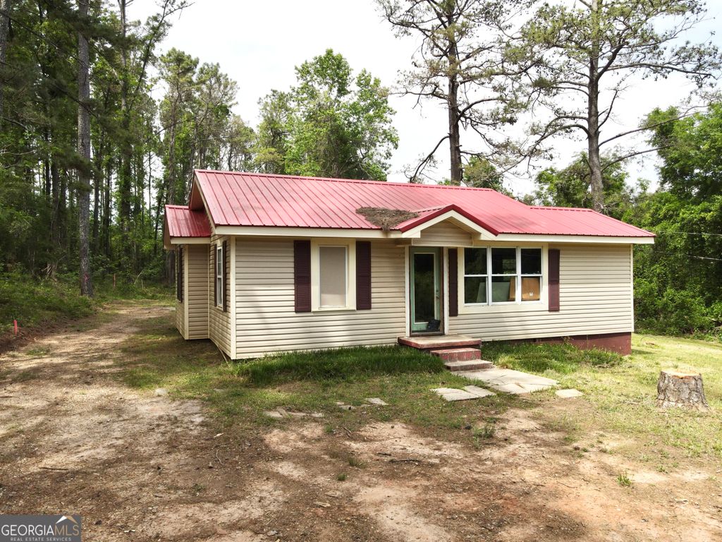 135 Chase Road, Lagrange, GA 30241