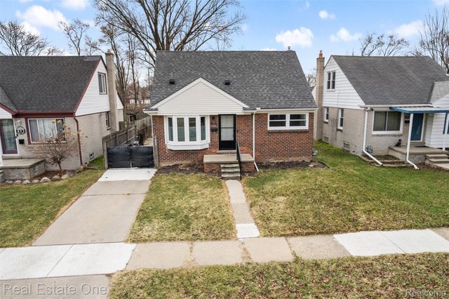 863 Harrison Boulevard, Lincoln Park, MI 48146
