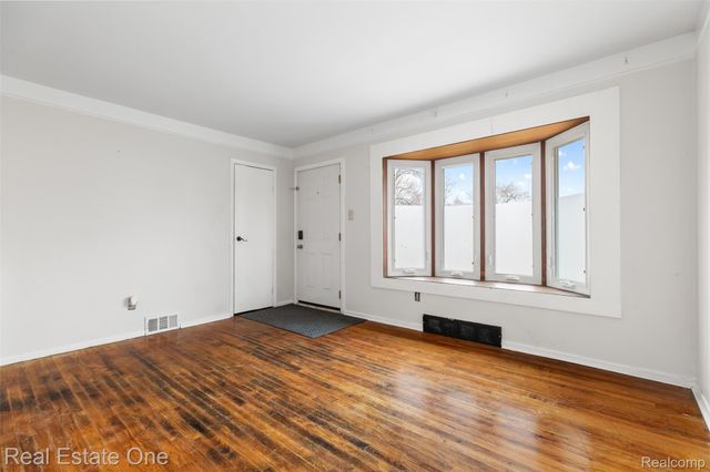 863 Harrison Boulevard, Lincoln Park, MI 48146