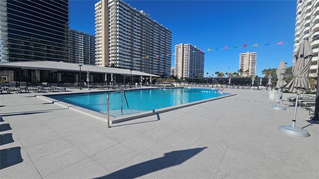 1985 S Ocean Drive 17K, Hallandale Beach, FL 33009