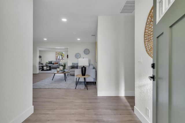 3491 Scotland Dr, Antelope, CA 95843