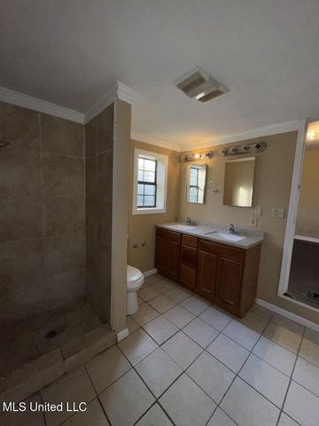 2704 Shannon Street, Jackson, MS 39212