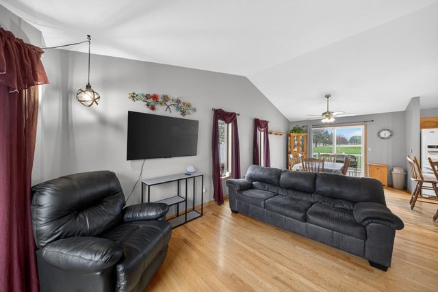 5511 23rd Avenue NW, Rochester, MN 55901