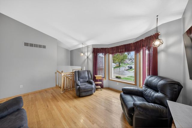 5511 23rd Avenue NW, Rochester, MN 55901