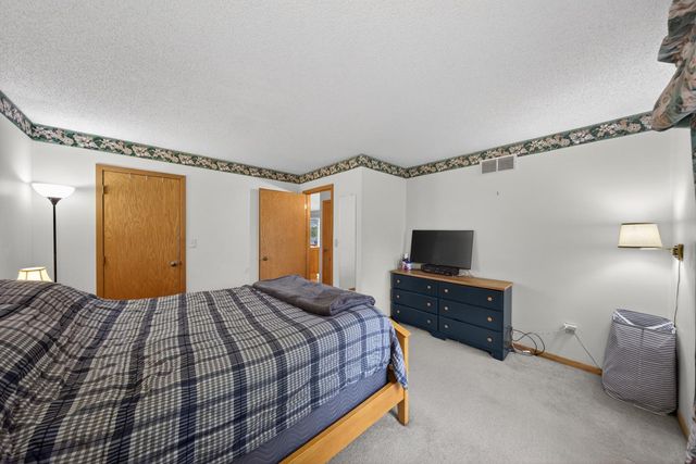 5511 23rd Avenue NW, Rochester, MN 55901