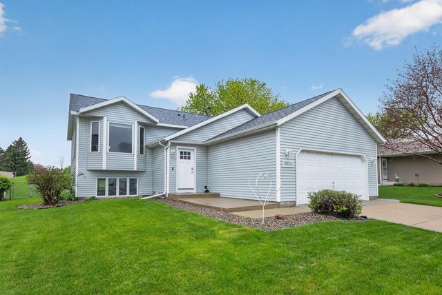 5511 23rd Avenue NW, Rochester, MN 55901