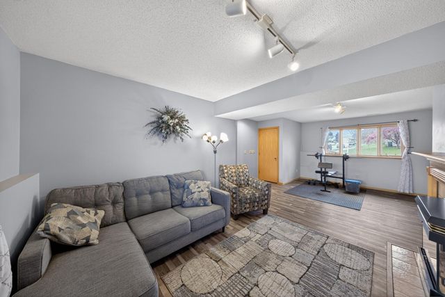 5511 23rd Avenue NW, Rochester, MN 55901