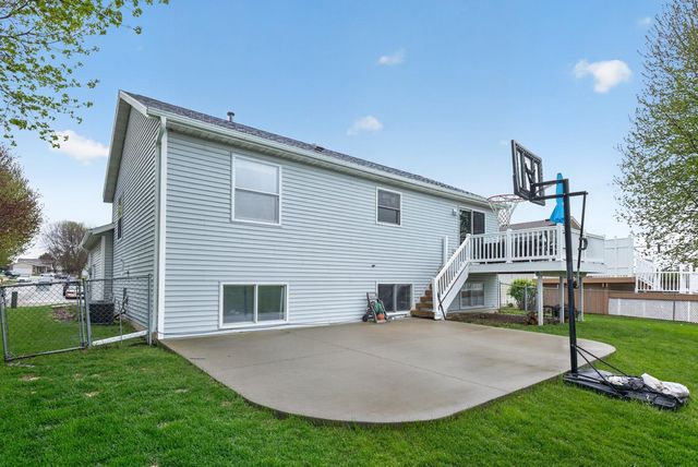 5511 23rd Avenue NW, Rochester, MN 55901