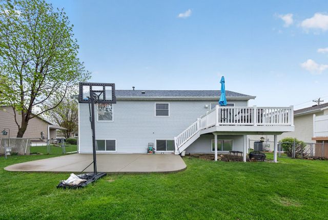 5511 23rd Avenue NW, Rochester, MN 55901