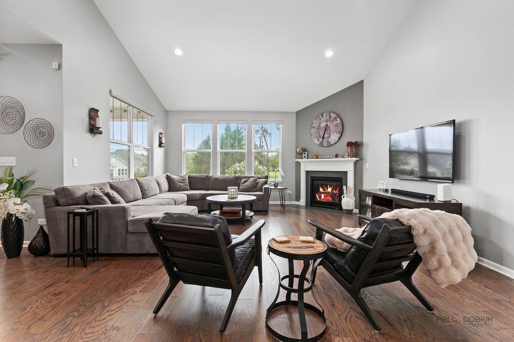 685 Insull Drive, Vernon Hills, IL 60061 — photo 4