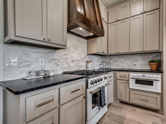 1113 Wisteria Way, Noble, OK 73068