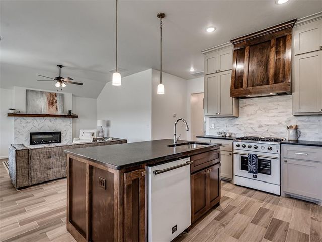 1113 Wisteria Way, Noble, OK 73068