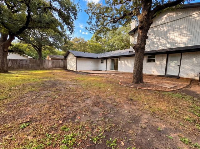 1515 Cherokee Street, Arlington, TX 76012