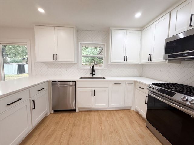 1515 Cherokee Street, Arlington, TX 76012