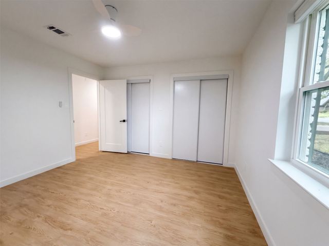 1515 Cherokee Street, Arlington, TX 76012