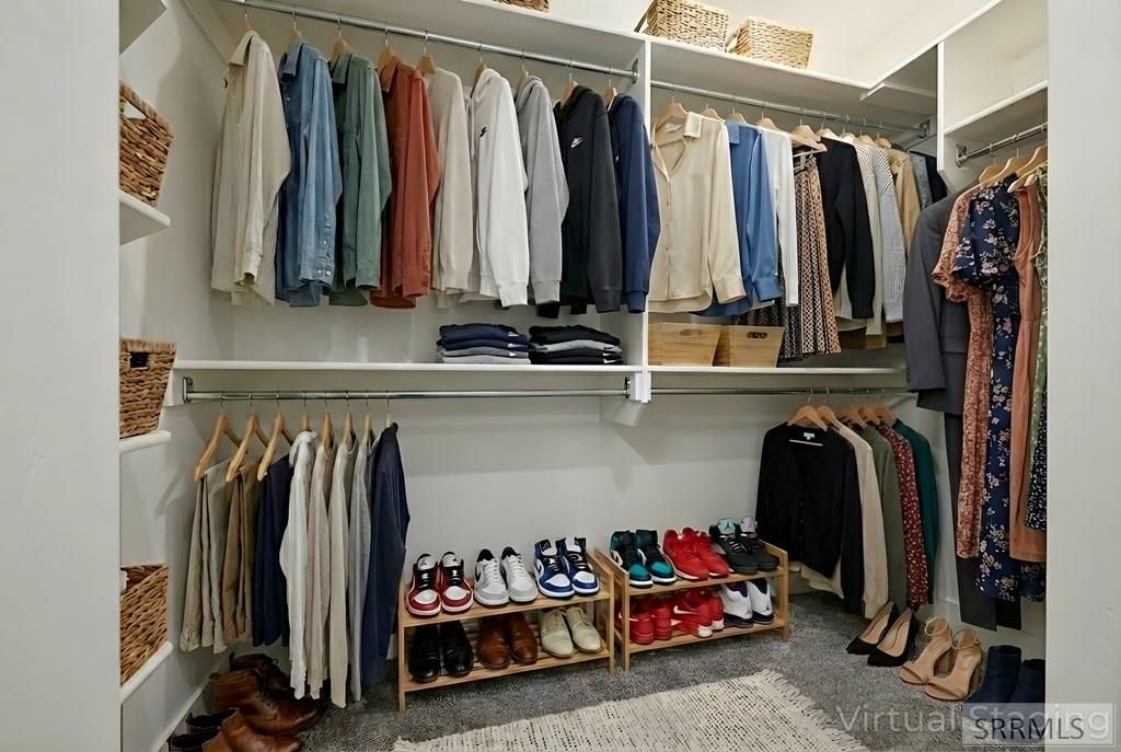 Image 17 of property listing at 4612 Lanai Court, Ammon, ID 83406