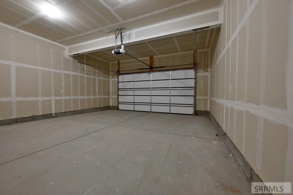 Image 30 of property listing at 4612 Lanai Court, Ammon, ID 83406