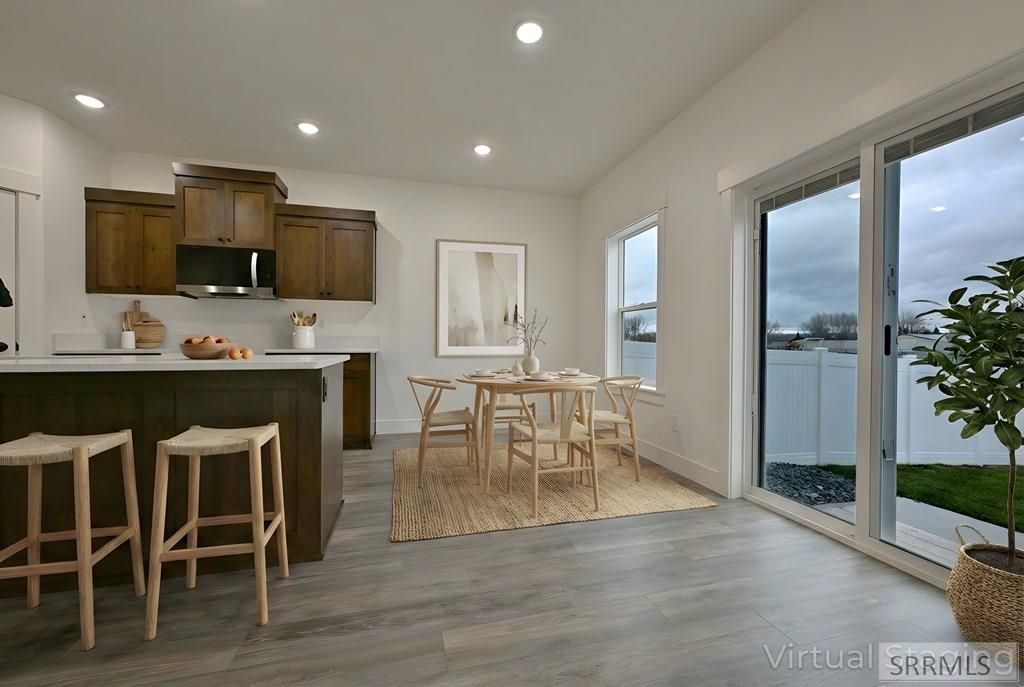 Image 6 of property listing at 4612 Lanai Court, Ammon, ID 83406