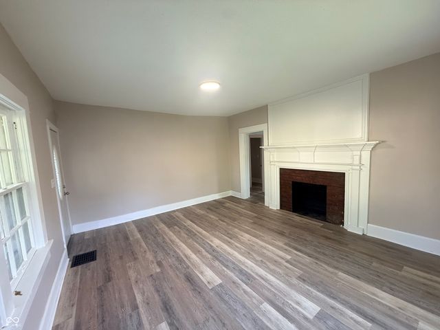 320 Lockerbie Street, Mooresville, IN 46158