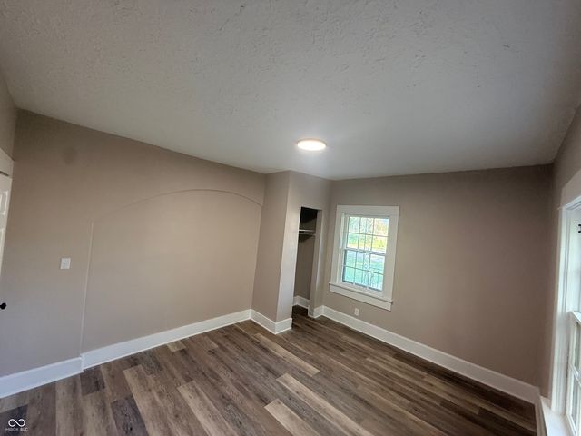320 Lockerbie Street, Mooresville, IN 46158