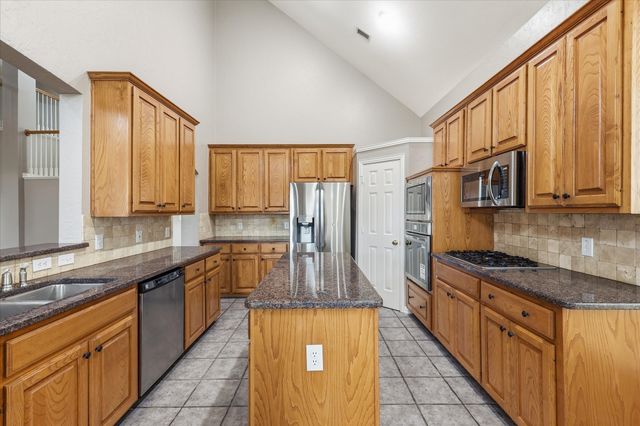 2001 Bishop Drive, Flower Mound, TX 75028