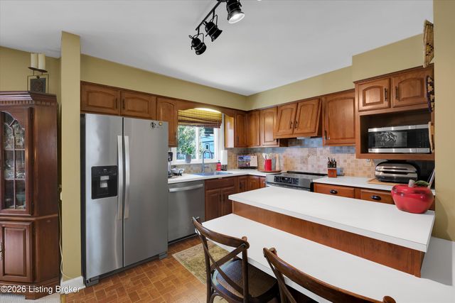 1705 Devondale Dr, Louisville, KY 40222