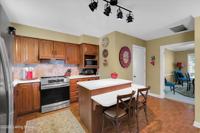 1705 Devondale Dr, Louisville, KY 40222