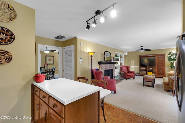 1705 Devondale Dr, Louisville, KY 40222