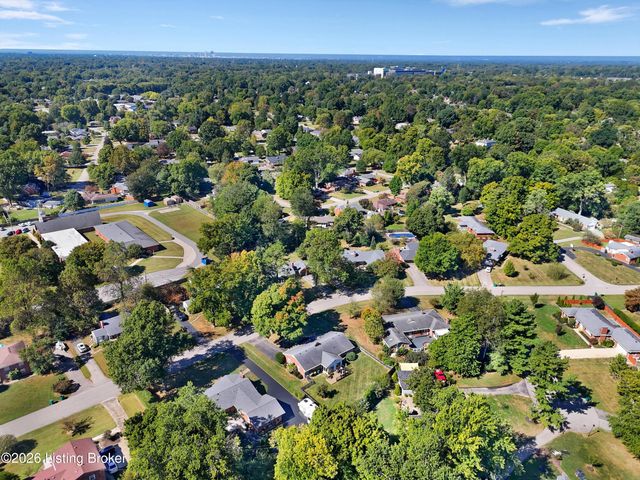 1705 Devondale Dr, Louisville, KY 40222