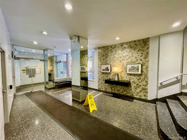 35-31 85 Street 8L, Jackson Heights, NY 11372