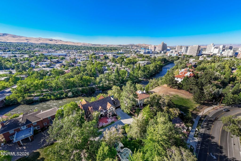 Image 4 of property listing at 745 California Avenue, Reno, NV 89509