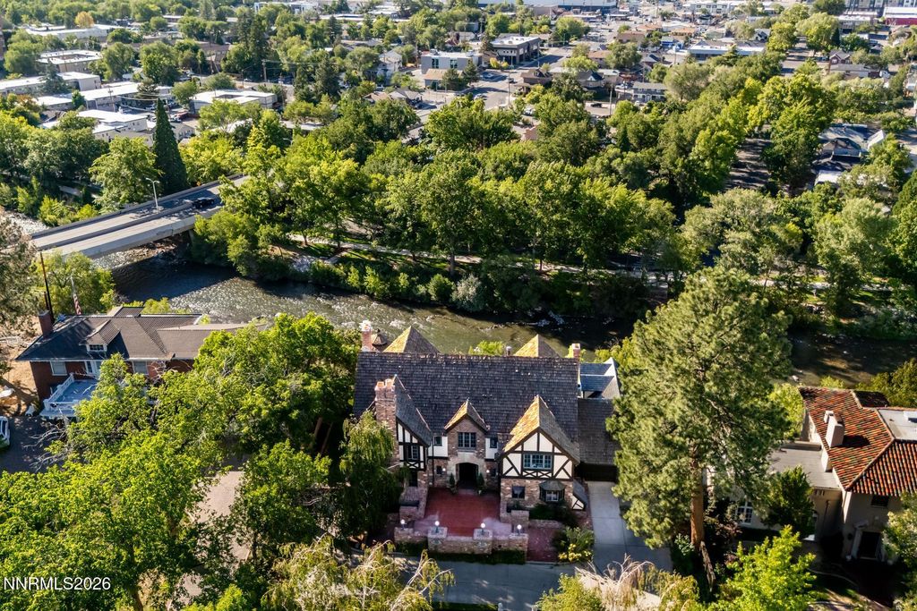 Image 5 of property listing at 745 California Avenue, Reno, NV 89509