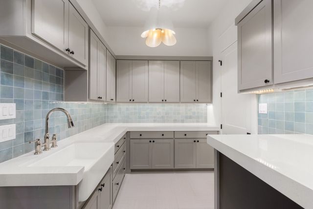 10717 Arrowhead Point Drive, Fort Worth, TX 76179