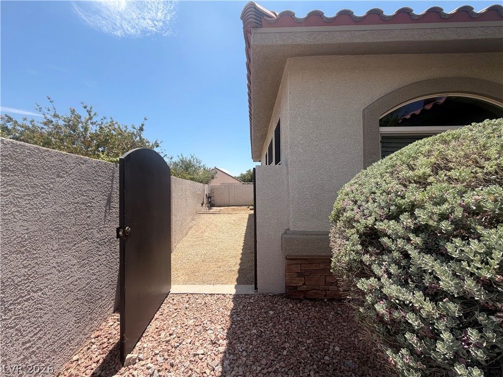 8595 Bella Vacio Court, Las Vegas, NV 89149 — photo 4